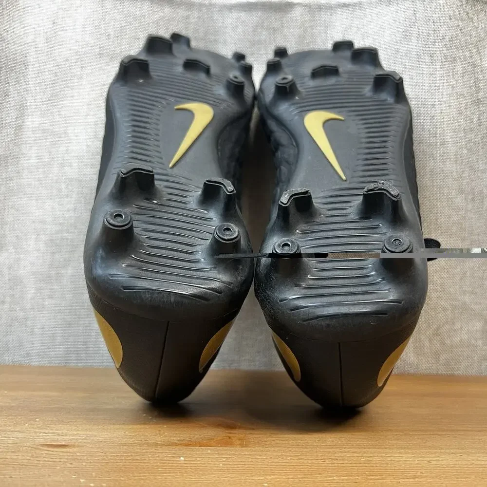 Nike Hypervenom Phantom 3 AJ4145-Size 7 Black Gold Good Condition